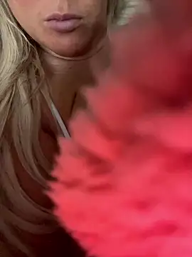 Bustyblondebabe32 online show from January 2026 08:49:02 AM