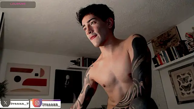 Snapshot of ivaaaan_ chatting on February 2026 10:15:01 PM ivaaaan online show from February 2026 10:15:01 PM