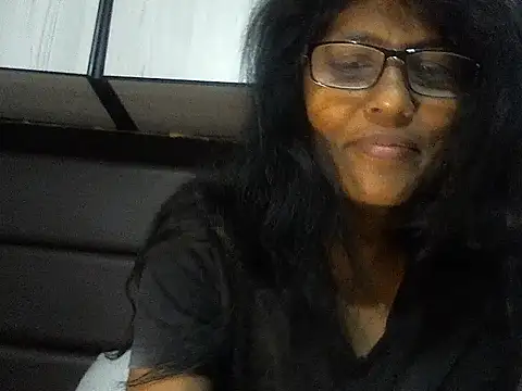 MsAttitude online show from October 2025 06:33:01 AM