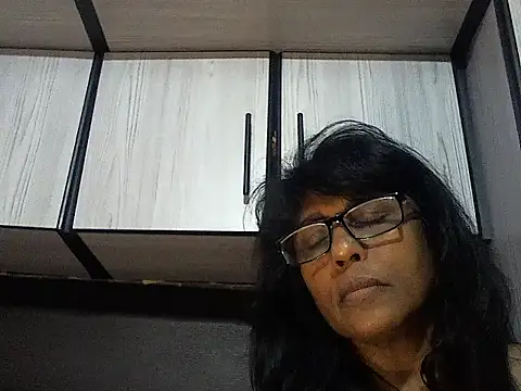 MsAttitude online show from October 2025 07:07:02 AM