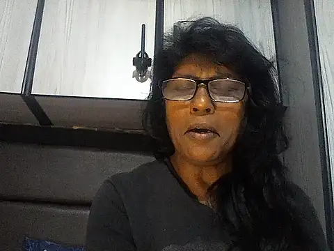 MsAttitude online show from January 2026 07:15:01 PM