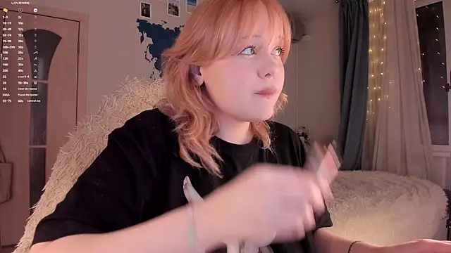 Snapshot of LisaLaas chatting on March 2025 03:39:01 PM LisaLaas online show from March 2025 03:39:01 PM