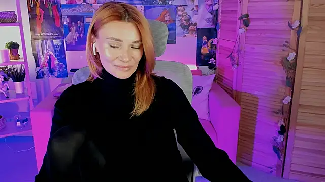 MistyBarnes online show from December 2024 03:33:02 PM