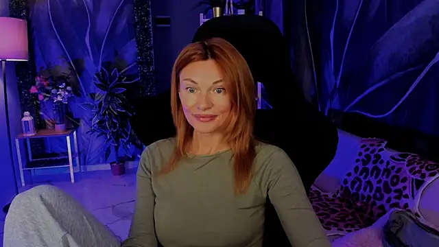 MistyBarnes online show from November 2025 02:38:01 PM