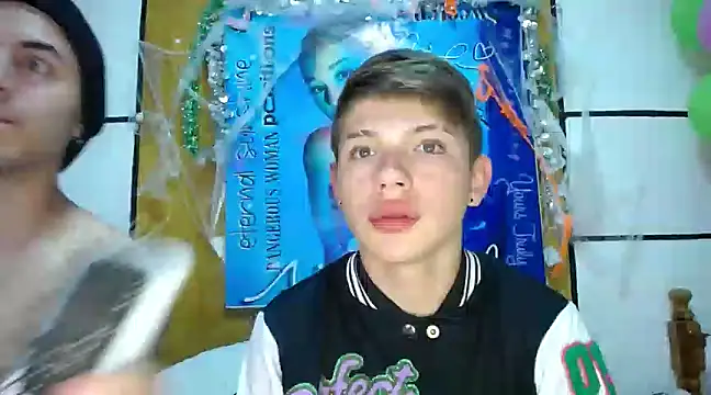 twinks big cock milkers online show from December 2024 05:37:02 PM