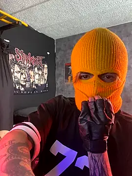 AcidMilo online show from October 2025 05:57:02 PM