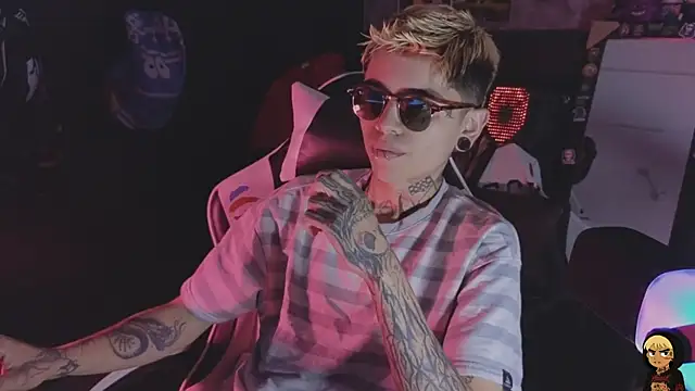 AcidMilo online show from June 2026 07:19:01 PM