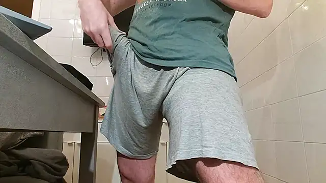 Snapshot of asa92921 chatting on December 2024 05:18:02 PM asa92921 online show from December 2024 05:18:02 PM