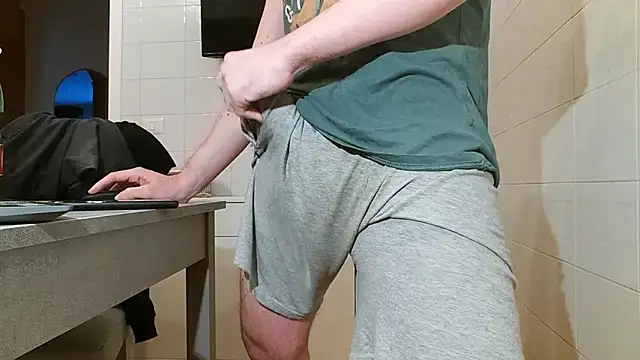 Snapshot of asa92921 chatting on January 2025 02:13:02 PM asa92921 online show from January 2025 02:13:02 PM