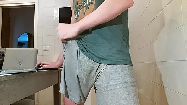 Snapshot of asa92921 chatting on January 2025 08:43:02 AM asa92921 online show from January 2025 08:43:02 AM