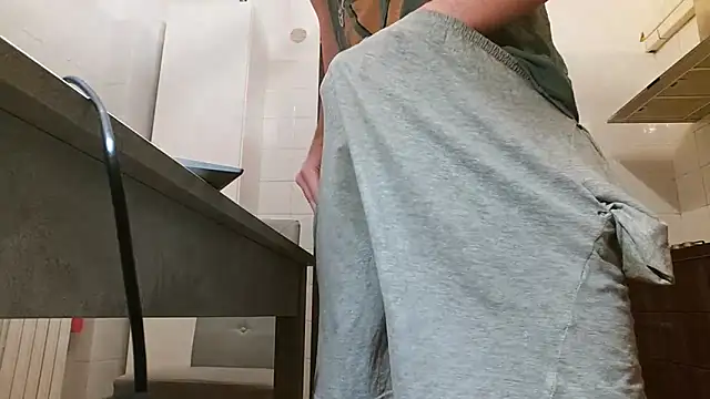 Snapshot of asa92921 chatting on October 2025 01:45:02 PM asa92921 online show from October 2025 01:45:02 PM