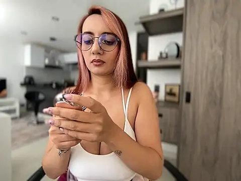 Anny Moore09 online show from February 2025 02:32:02 PM