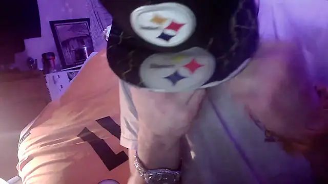 xxxTony999 online show from April 2026 08:15:01 AM