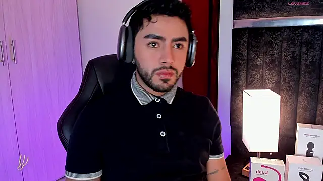 ItsMeEros online show from February 2025 10:51:02 PM