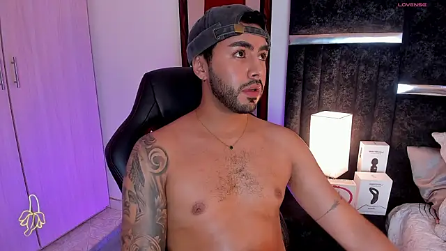 ItsMeEros online show from February 2025 02:18:01 AM