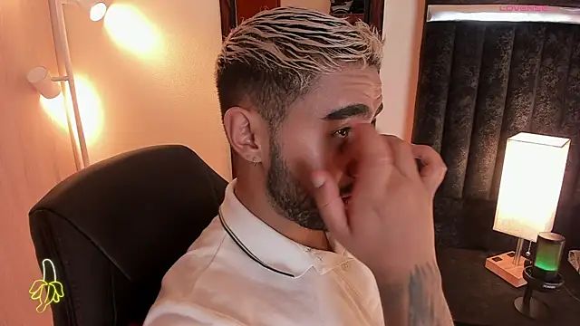 ItsMeEros online show from October 2025 10:29:02 PM