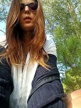 dolcehelena993 online show from October 2025 08:35:01 AM