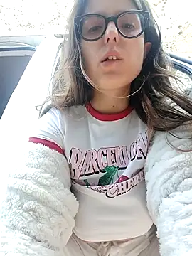 dolcehelena993 online show from November 2025 09:53:01 AM