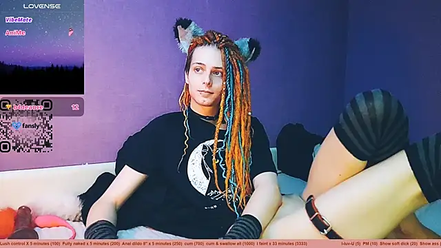 Littlepinkcat online show from December 2024 04:36:01 PM