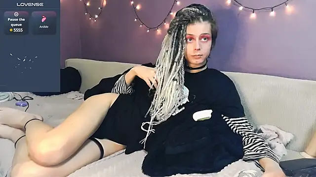 Littlepinkcat online show from March 2025 07:57:02 PM