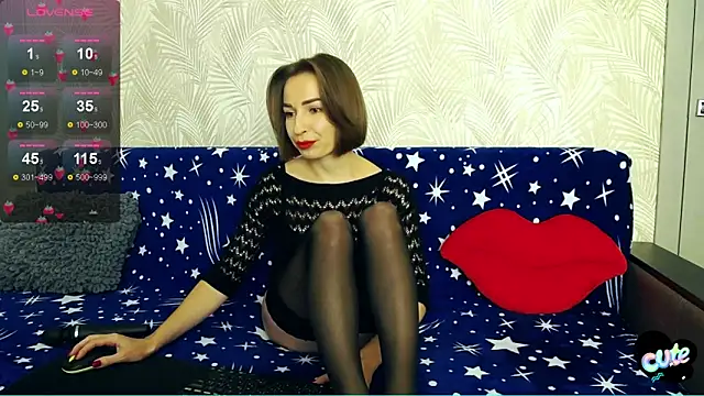 Millanorze online show from October 2025 10:10:01 PM