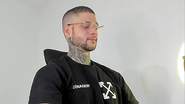  jamesleandros1 online show from September 2025 02:05:01 AM