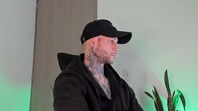  jamesleandros1 online show from February 2026 03:14:02 AM