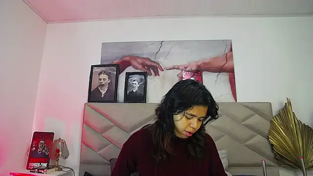 SabinaMerchetti online show from October 2025 02:45:01 AM