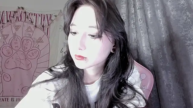 Snapshot of Holy420lolii chatting on September 2025 04:40:02 PM Holy420lolii online show from September 2025 04:40:02 PM