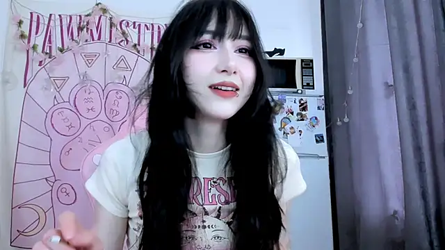 Snapshot of Holy420lolii chatting on June 2026 03:12:01 PM Holy420lolii online show from June 2026 03:12:01 PM