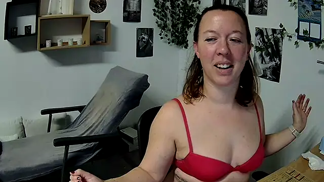 Snapshot of AnyaKrey@xh chatting on January 2025 06:24:01 PM AnyaKreyxh online show from January 2025 06:24:01 PM