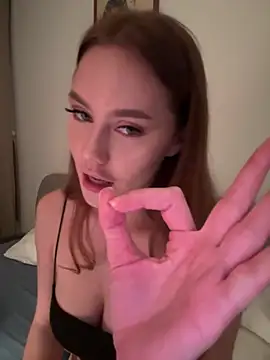 Meow Sophie online show from September 2025 03:46:01 PM