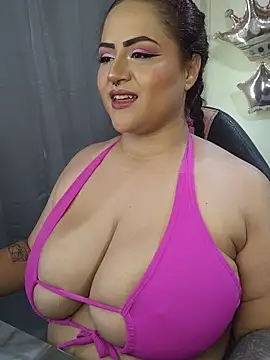 Snapshot of Sarita_Summer chatting on April 2026 07:00:02 PM Sarita Summer online show from April 2026 07:00:02 PM