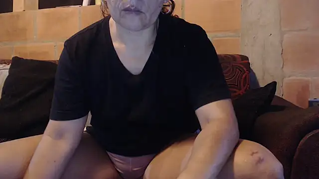 DevoraAmateur online show from February 2025 11:42:02 AM