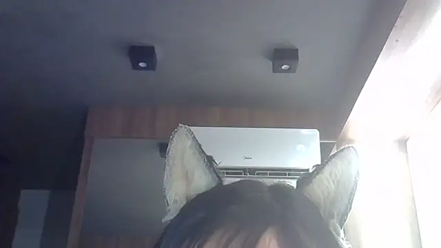 Skinny-Kitten online show from February 2026 12:06:01 PM