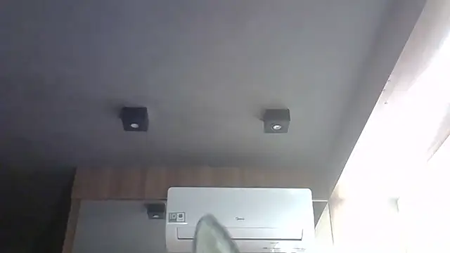 Skinny-Kitten online show from March 2026 03:01:02 AM