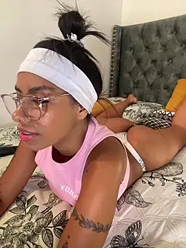 ATENEA SEXXXY online show from November 2025 09:50:02 PM