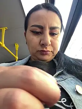 Abril Luv online show from February 2025 12:02:02 PM