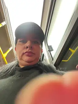 Abril Luv online show from March 2025 10:34:02 AM