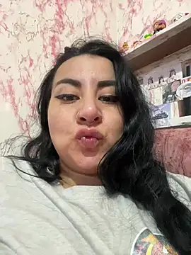 Abril Luv online show from March 2025 01:40:02 PM