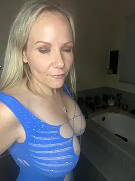 Sexual Lovable Doll online show from September 2025 12:38:02 PM