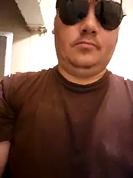 Snapshot of valhallacouple420 chatting on October 2025 10:28:02 PM valhallacouple420 online show from October 2025 10:28:02 PM