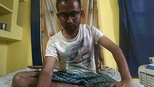 Cute boy2000 online show from December 2024 10:30:01 AM