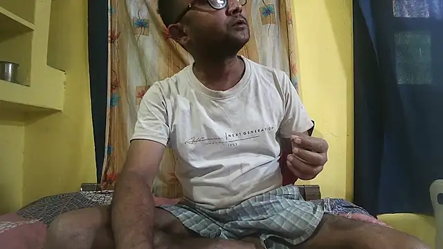 Cute boy2000 online show from March 2025 10:35:02 AM