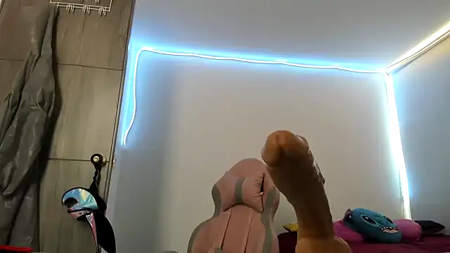 Snapshot of Spit_queen chatting on February 2025 05:23:02 PM Spit queen online show from February 2025 05:23:02 PM