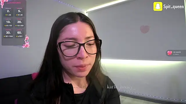 Snapshot of Spit_queen chatting on October 2025 06:50:01 PM Spit queen online show from October 2025 06:50:01 PM