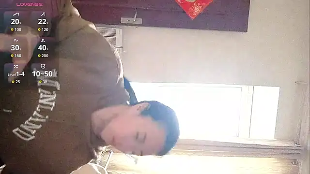 Vivianangn-e online show from April 2026 09:15:01 AM