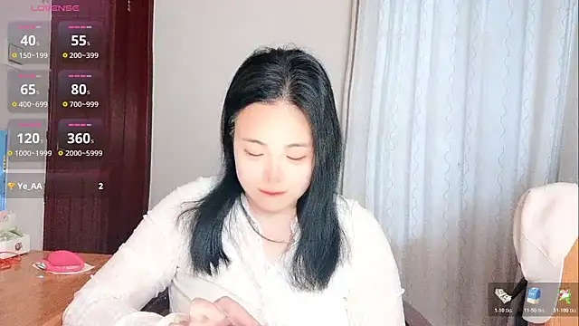 Vivianangn-e online show from April 2026 12:33:01 AM