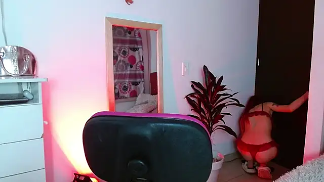 alisseallie online show from February 2025 10:49:02 PM