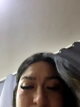 LuceroRm online show from October 2025 06:19:01 AM